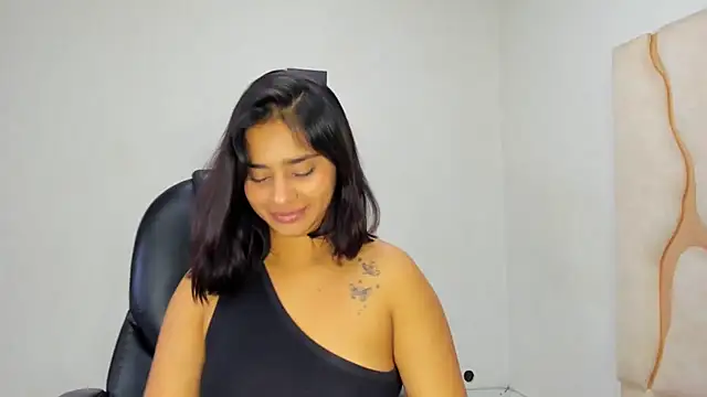 Snapshot of ScarletDoll chatting on November 2025 03:49:02 AM ScarletDoll online show from November 2025 03:49:02 AM