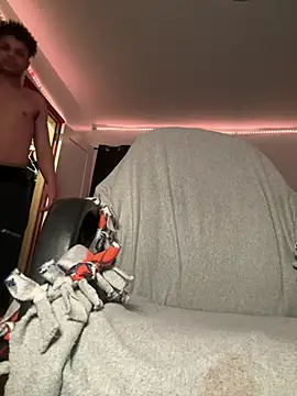 Troydaddy578 online show from March 2026 05:18:01 AM