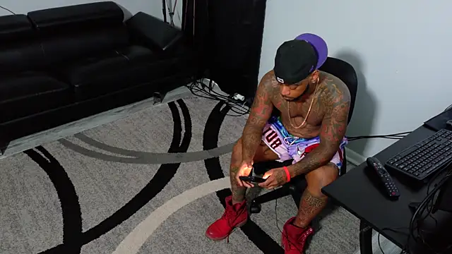 SLANGONDEMHOES online show from November 2025 07:52:02 PM