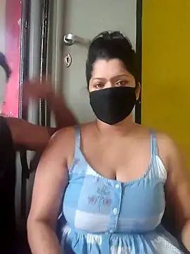 Snapshot of Hottie_couple69 chatting on September 2025 06:59:02 AM Hottie couple69 online show from September 2025 06:59:02 AM