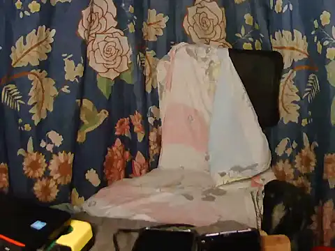 sweet candiceee online show from February 2026 06:12:01 PM