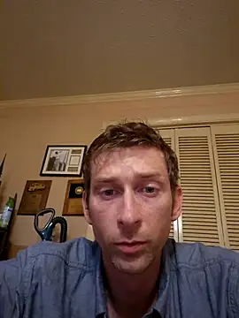 Snapshot of mresquared chatting on May 2026 03:57:02 AM mresquared online show from May 2026 03:57:02 AM