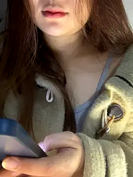 Hinne07 online show from December 2025 01:12:02 AM