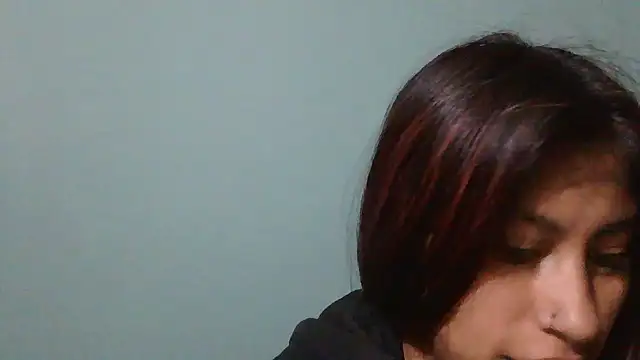 Pocahontas tw online show from November 2025 06:31:02 PM