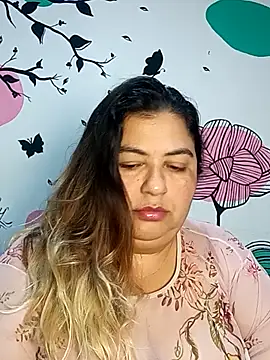 Snapshot of curvy_diva_ chatting on October 2025 11:06:02 AM curvy diva online show from October 2025 11:06:02 AM