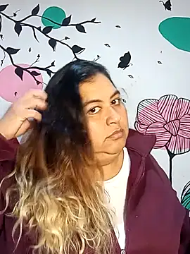 Snapshot of curvy_diva_ chatting on October 2025 11:49:02 AM curvy diva online show from October 2025 11:49:02 AM