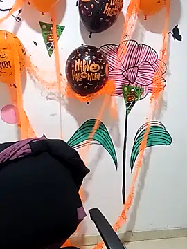 Snapshot of curvy_diva_ chatting on October 2025 11:11:02 AM curvy diva online show from October 2025 11:11:02 AM