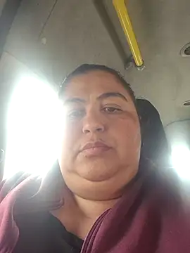 Snapshot of curvy_diva_ chatting on November 2025 01:03:01 PM curvy diva online show from November 2025 01:03:01 PM