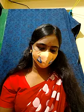 mini-queen online show from November 2025 12:28:02 PM