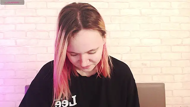 Ericha Stone online show from February 2026 01:35:02 AM