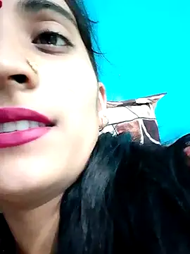 Snapshot of Pahadi_couple chatting on October 2025 04:29:02 PM Pahadi couple online show from October 2025 04:29:02 PM