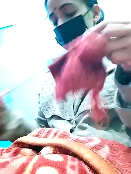 Pahadi couple online show from November 2025 05:58:02 PM