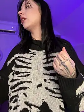 YourLittleDevil online show from March 2026 05:11:01 AM