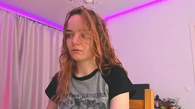 JanetShy online show from November 2025 07:07:01 AM