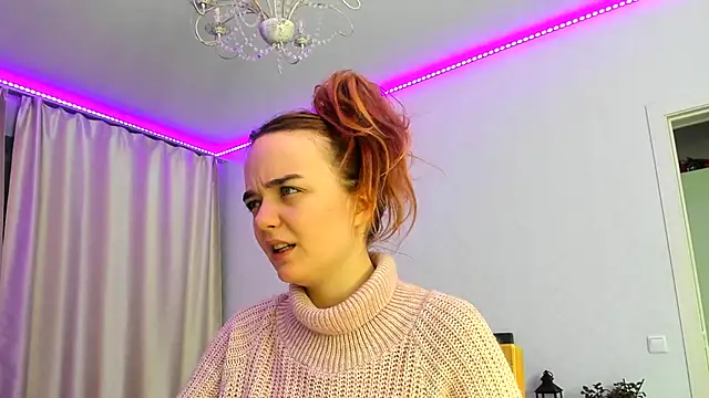 JanetShy online show from December 2025 07:05:01 AM