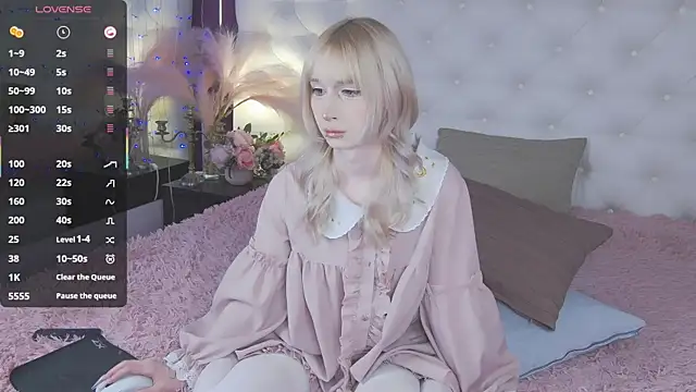 Snapshot of cutetomie chatting on November 2025 09:52:01 PM cutetomie online show from November 2025 09:52:01 PM