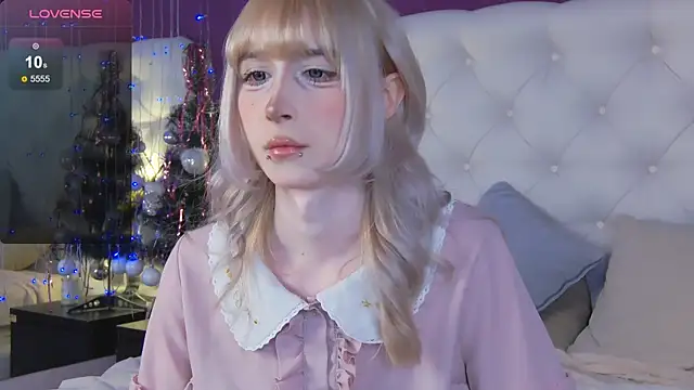 cutetomie online show from December 2025 10:28:01 PM
