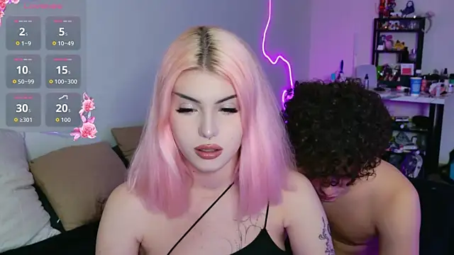 Snapshot of Alice18James chatting on September 2025 08:31:01 PM Alice18James online show from September 2025 08:31:01 PM