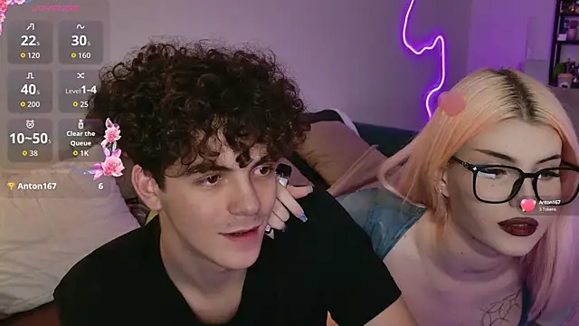 Snapshot of Alice18James chatting on September 2025 05:49:01 PM Alice18James online show from September 2025 05:49:01 PM