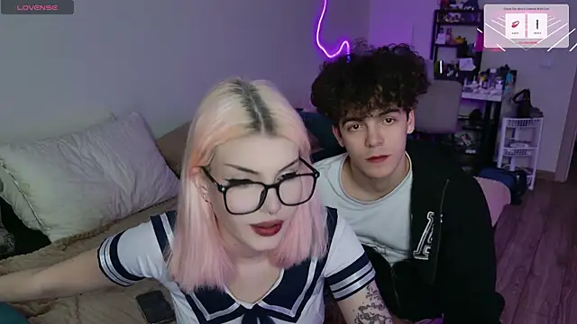 Snapshot of Alice18James chatting on September 2025 01:16:02 PM Alice18James online show from September 2025 01:16:02 PM