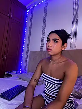 VeronicaSaenzx online show from January 2026 05:37:01 PM