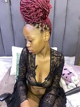 Snapshot of SexyPetitex25 chatting on June 2026 08:03:01 PM SexyPetitex25 online show from June 2026 08:03:01 PM