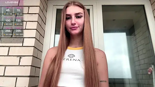 Snapshot of SweetJinny88 chatting on November 2025 08:36:02 AM SweetJinny88 online show from November 2025 08:36:02 AM