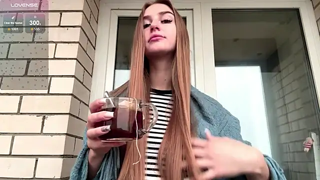 Snapshot of SweetJinny88 chatting on November 2025 08:16:02 AM SweetJinny88 online show from November 2025 08:16:02 AM