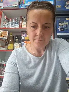 Fluturas2 online show from September 2025 12:43:02 PM