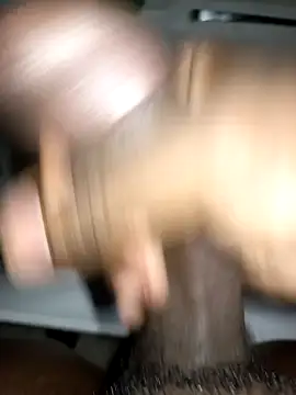 Snapshot of dann201 chatting on December 2025 07:44:01 PM dann201 online show from December 2025 07:44:01 PM