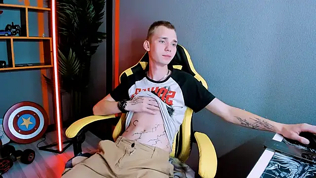 Snapshot of TimBlaks chatting on September 2025 08:52:02 PM TimBlaks online show from September 2025 08:52:02 PM