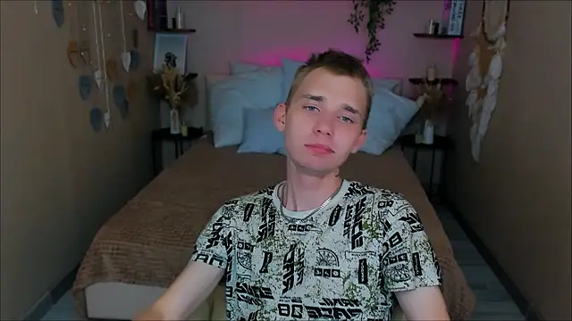 Snapshot of TimBlaks chatting on October 2025 10:51:02 PM TimBlaks online show from October 2025 10:51:02 PM