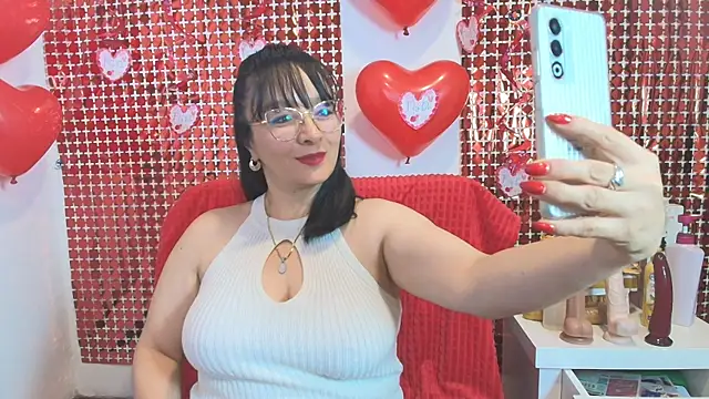 lexy lunahot online show from February 2026 03:58:01 AM