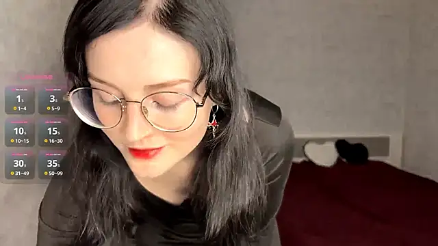 FakeLamb online show from November 2025 09:08:01 PM