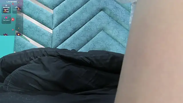 AngelineJolie online show from January 2026 11:03:02 AM