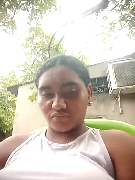 Snapshot of Lucy-Ferr chatting on October 2025 08:13:02 PM Lucy-Ferr online show from October 2025 08:13:02 PM