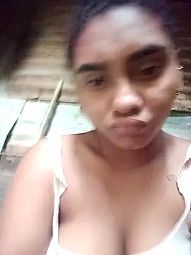 Snapshot of Lucy-Ferr chatting on December 2025 11:48:01 AM Lucy-Ferr online show from December 2025 11:48:01 AM