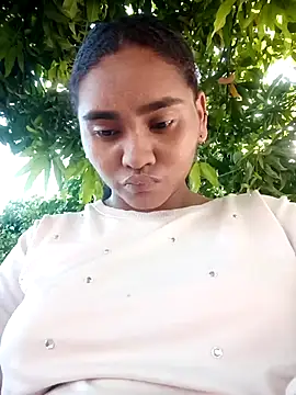 Snapshot of Lucy-Ferr chatting on December 2025 02:14:02 PM Lucy-Ferr online show from December 2025 02:14:02 PM