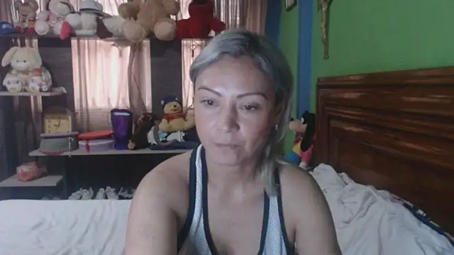  Charlize theron  online show from January 2026 09:18:01 PM