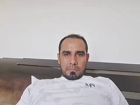 Camilo210520 online show from July 2026 10:03:01 PM