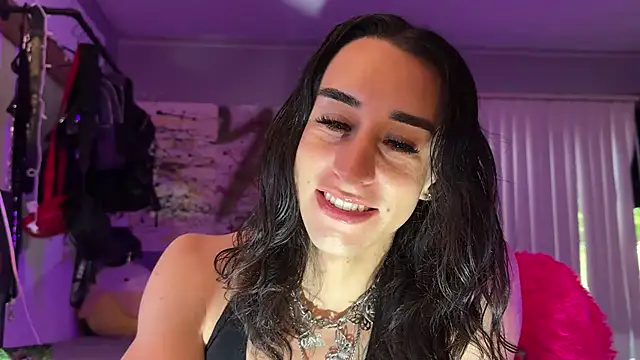 xoFrankie online show from November 2025 10:20:02 PM