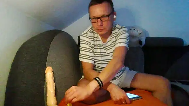 Sam molinari online show from November 2025 10:01:01 PM