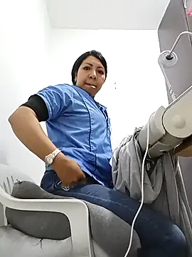 pocahontas nex online show from November 2025 03:33:01 PM