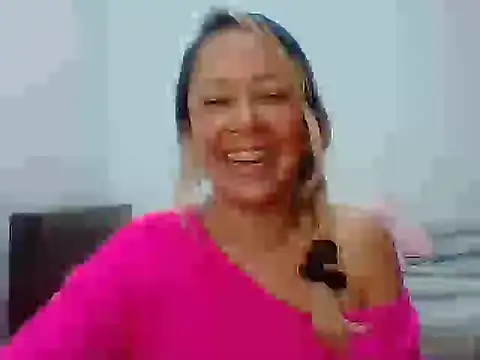 leah susman online show from November 2025 06:07:02 PM