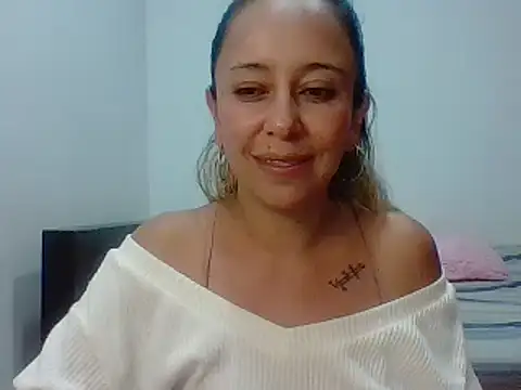 leah susman online show from November 2025 02:09:01 AM