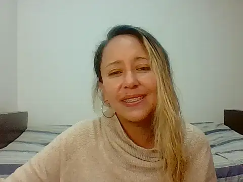 leah susman online show from December 2025 11:48:02 AM