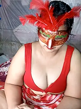 Snapshot of Tanisha-Chy chatting on December 2025 05:33:02 PM Tanisha-Chy online show from December 2025 05:33:02 PM