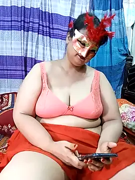 Tanisha-Chy online show from June 2026 06:02:01 PM