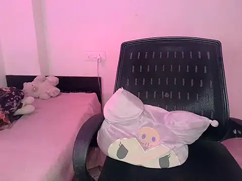 its siya  online show from April 2026 08:37:01 PM