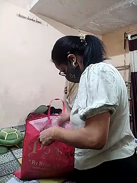 meenu bhabhi547 online show from November 2025 04:47:02 AM